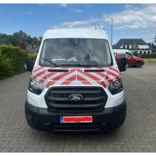 Chevron markering motorkap Ford Transit 2T gemonteerd